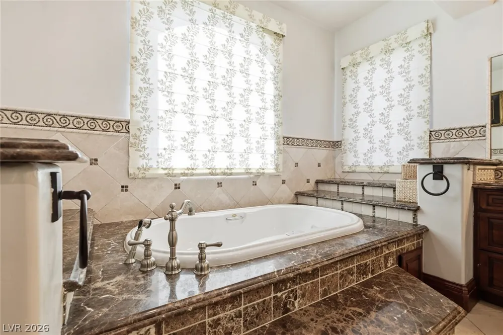 9 Via Del Garda Henderson, NV 89011