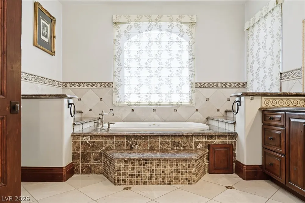 9 Via Del Garda Henderson, NV 89011