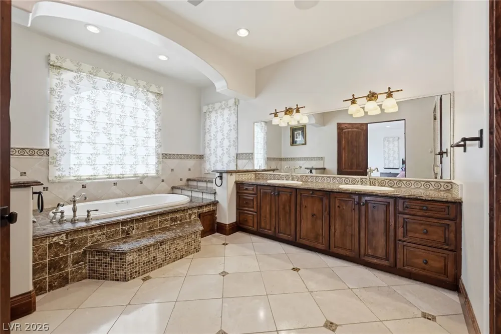 9 Via Del Garda Henderson, NV 89011