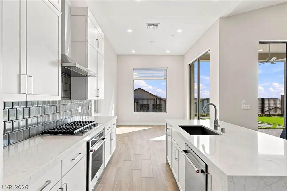 964 Skyview Cove Court Las Vegas, NV 89138