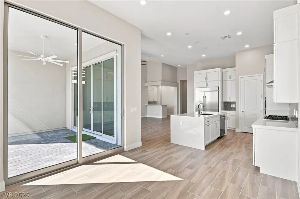 964 Skyview Cove Court Las Vegas, NV 89138
