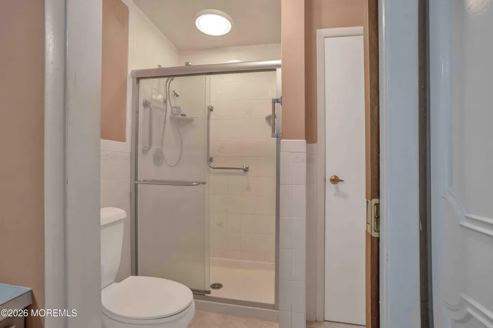 211 Huntington Drive Lakewood, NJ 08701