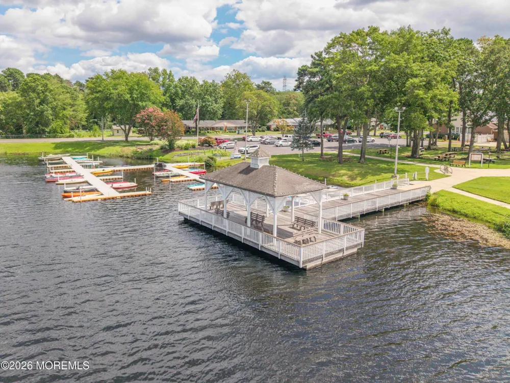 211 Huntington Drive Lakewood, NJ 08701