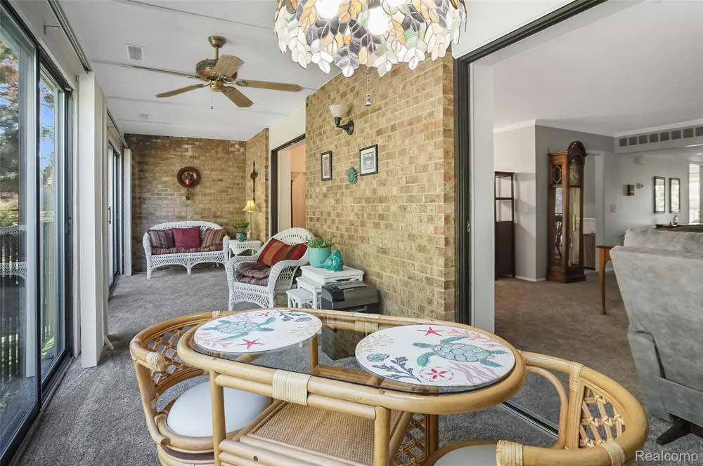17973 University Park Drive Livonia City, MI 48152