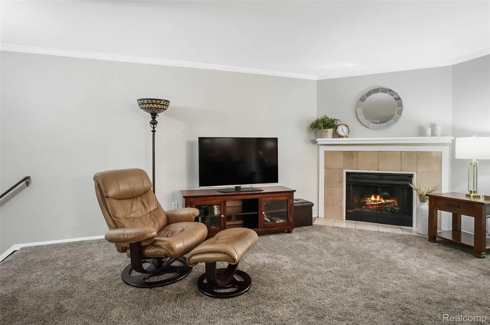 17973 University Park Drive Livonia City, MI 48152