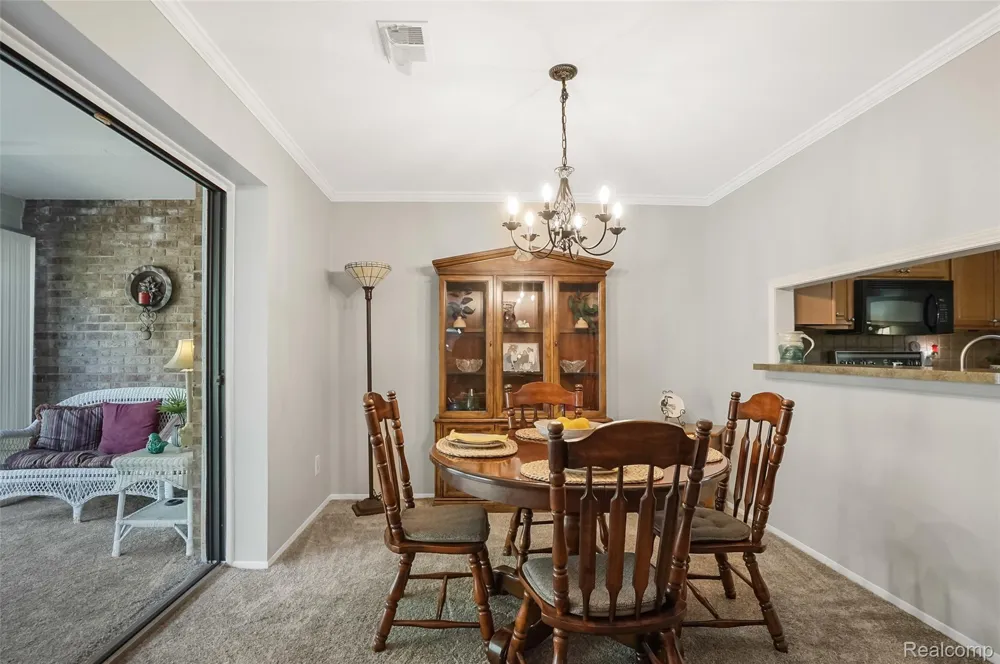 17973 University Park Drive Livonia City, MI 48152