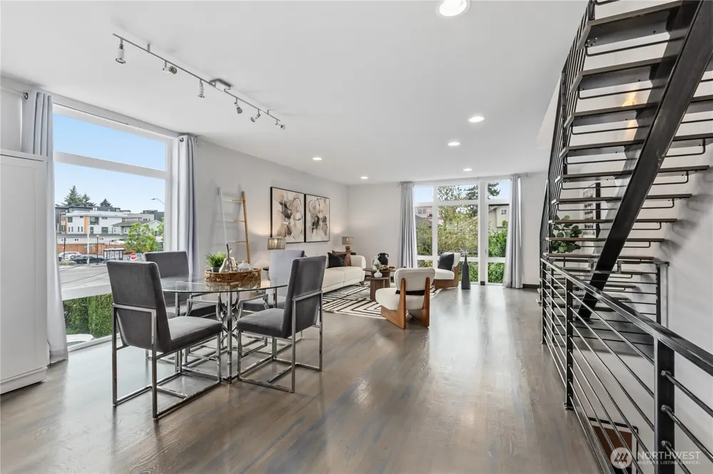 4419 B Corliss Avenue Seattle, WA 98103
