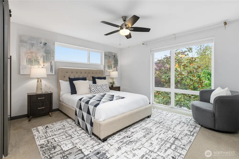 4419 B Corliss Avenue Seattle, WA 98103