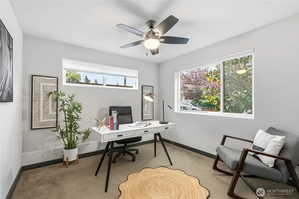 4419 B Corliss Avenue Seattle, WA 98103