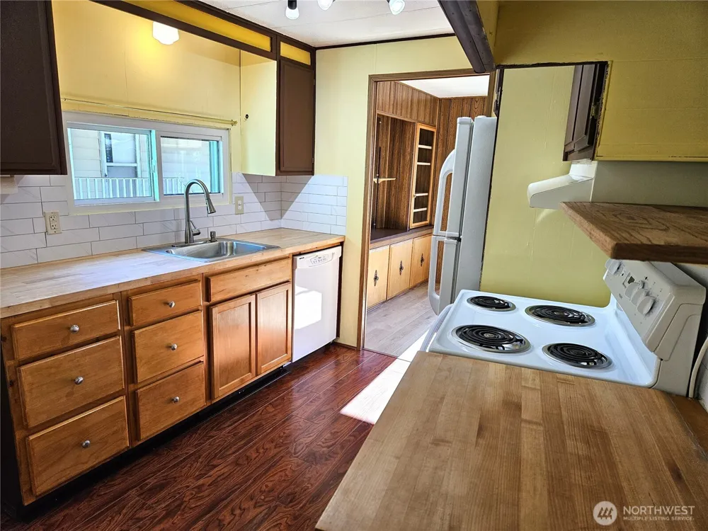 5220 176th Street SW #46 Lynnwood, WA 98037