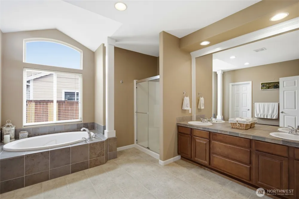 9245 Piperhill Drive SE Olympia, WA 98513
