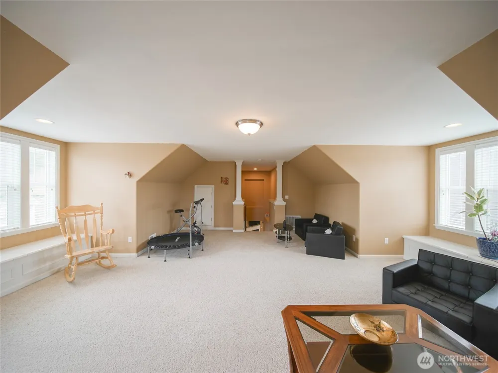 9245 Piperhill Drive SE Olympia, WA 98513