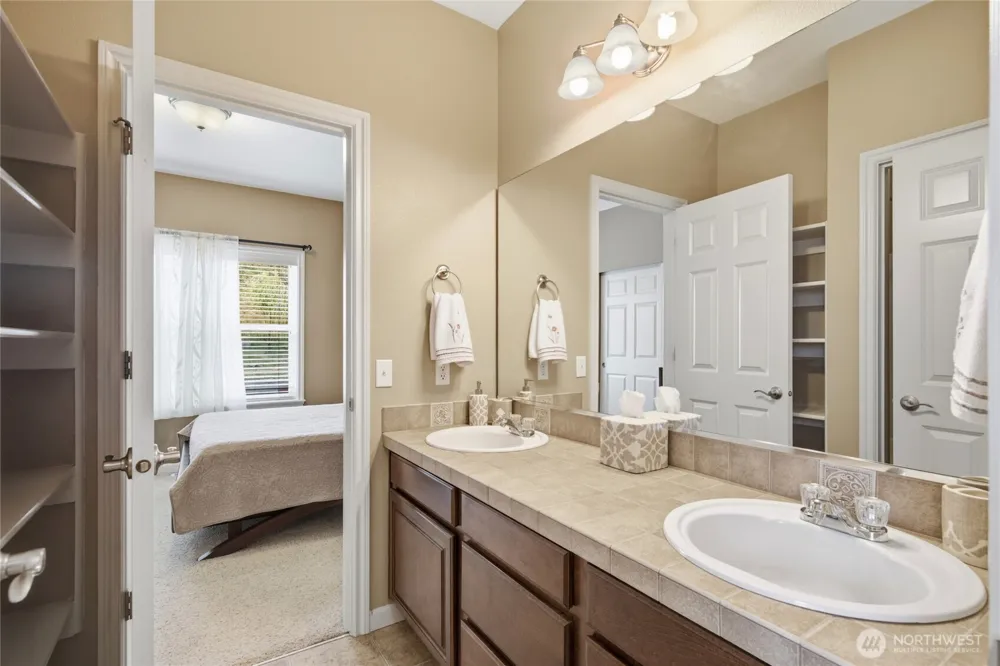 9245 Piperhill Drive SE Olympia, WA 98513