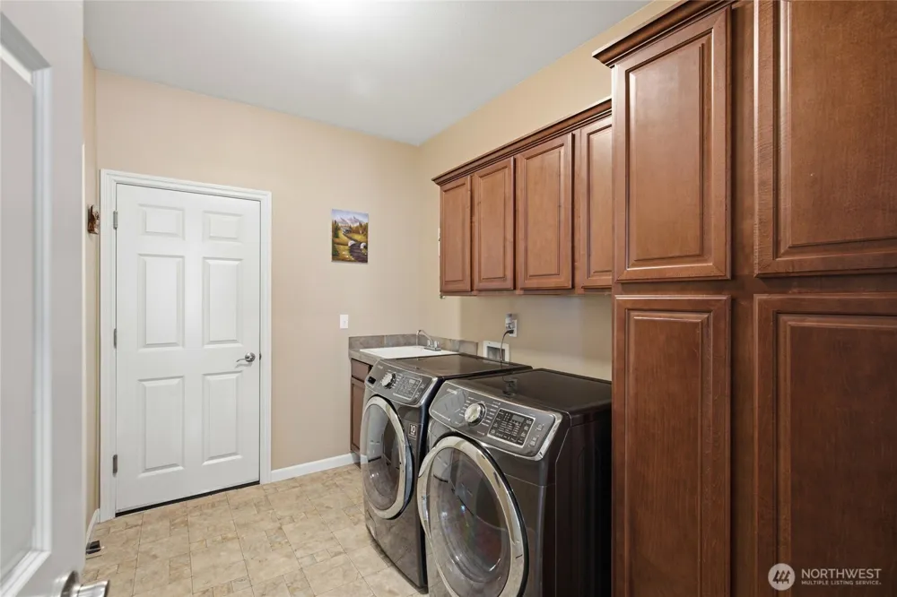 9245 Piperhill Drive SE Olympia, WA 98513