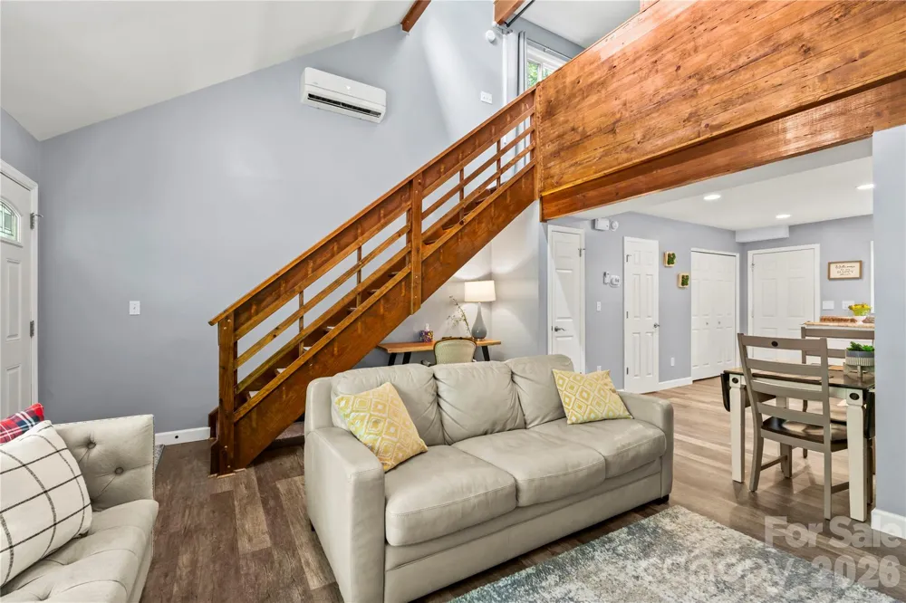 15 Garden Court Fletcher, NC 28732