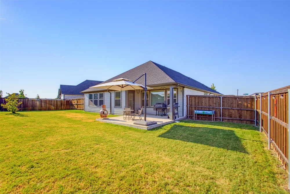 916 Chinati Street Princeton, TX 75407