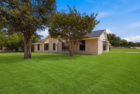 200 Verna Trail