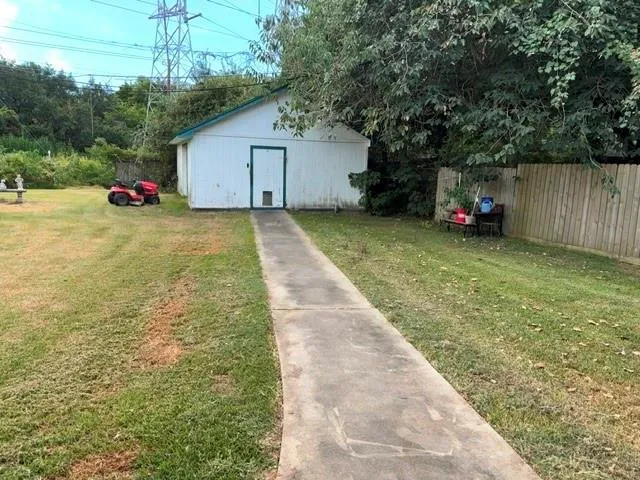 1909 11th Avenue La Marque, TX 77568