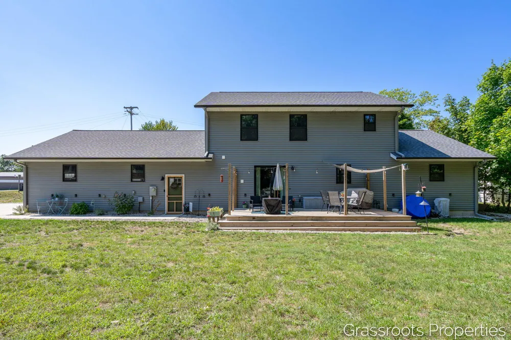 939 S Mears Avenue Whitehall, MI 49461