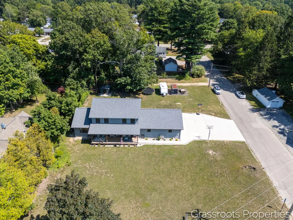 939 S Mears Avenue Whitehall, MI 49461