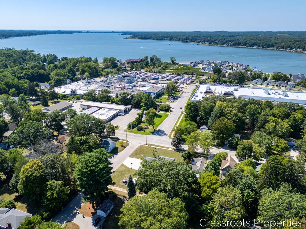 939 S Mears Avenue Whitehall, MI 49461