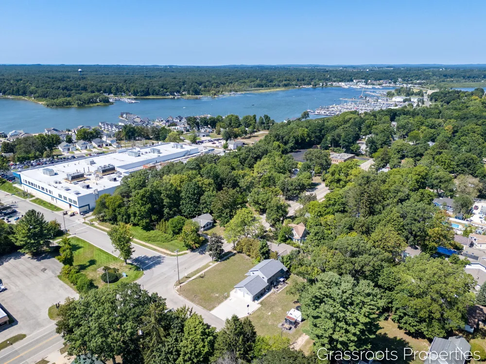 939 S Mears Avenue Whitehall, MI 49461