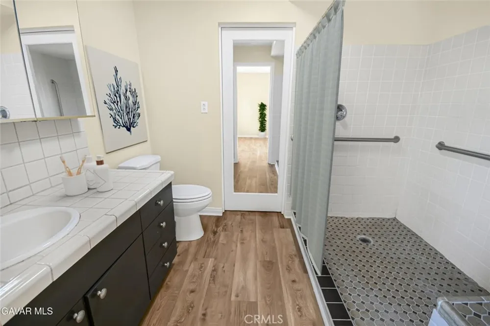 31720 96th Street East Littlerock, CA 93543