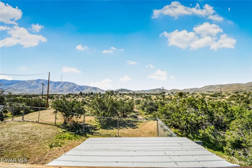 31720 96th Street East Littlerock, CA 93543
