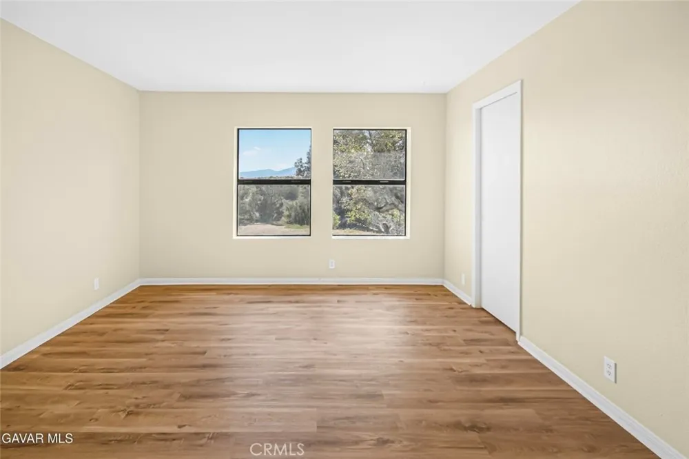 31720 96th Street East Littlerock, CA 93543