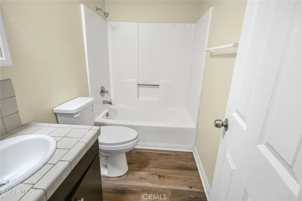 31720 96th Street East Littlerock, CA 93543