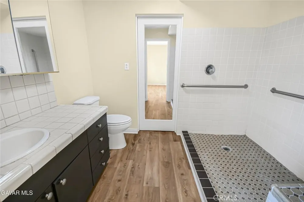 31720 96th Street East Littlerock, CA 93543