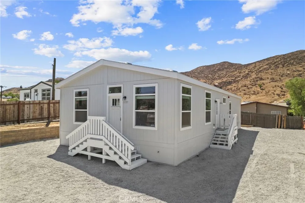 31597 Allen Avenue Homeland, CA 92585