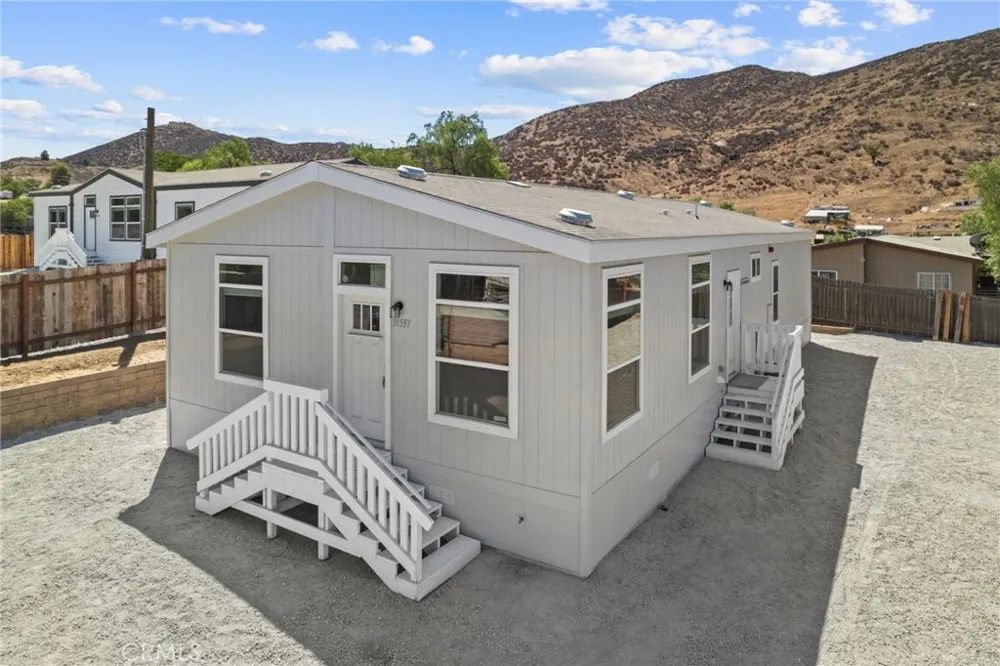31597 Allen Avenue Homeland, CA 92585