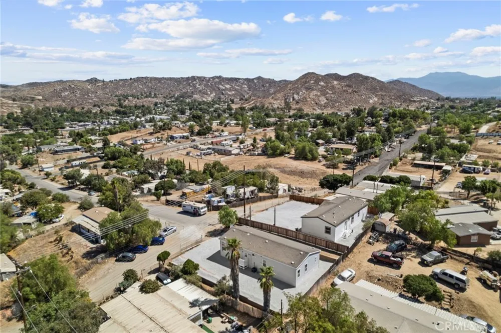 31597 Allen Avenue Homeland, CA 92585
