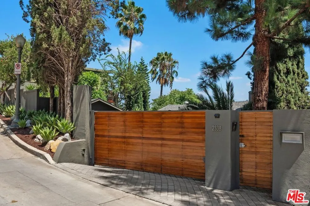 2338 Lyric Avenue Los Angeles, CA 90027
