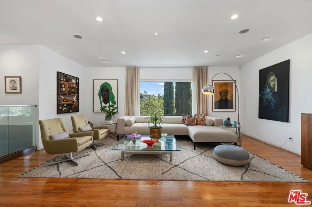 2338 Lyric Avenue Los Angeles, CA 90027