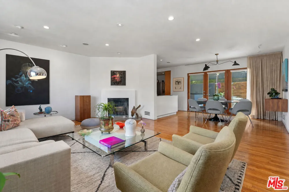 2338 Lyric Avenue Los Angeles, CA 90027