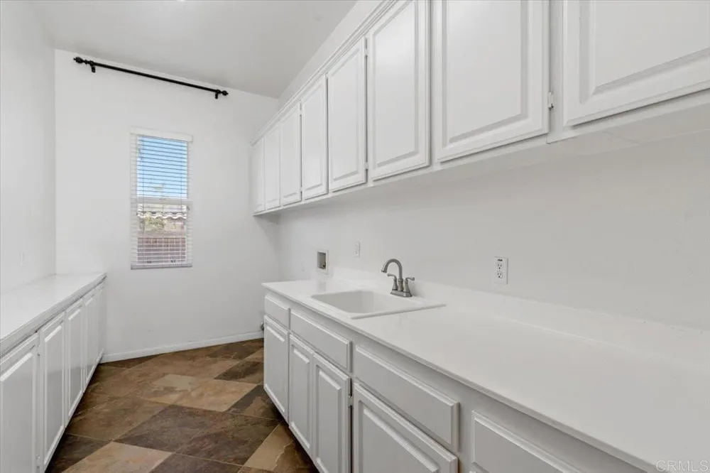 3219 Hidden Estate Lane Escondido, CA 92027