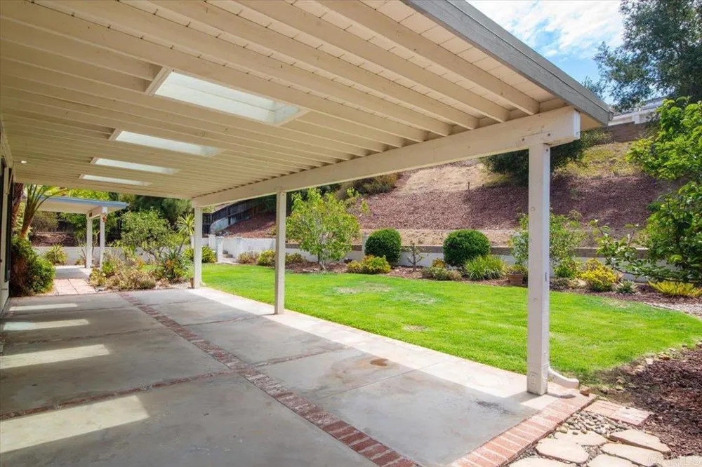 3219 Hidden Estate Lane Escondido, CA 92027
