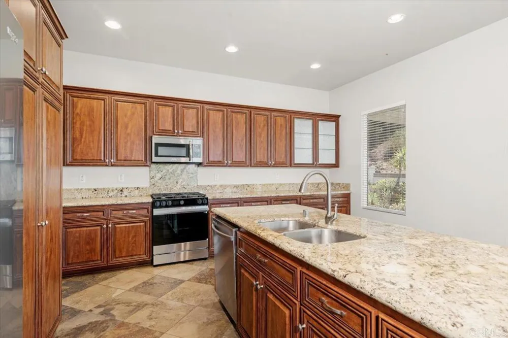 3219 Hidden Estate Lane Escondido, CA 92027