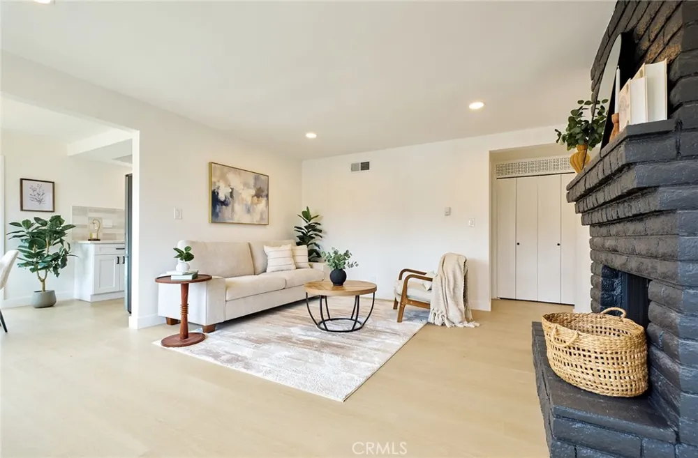 14625 Kingsdale Avenue Lawndale, CA 90260