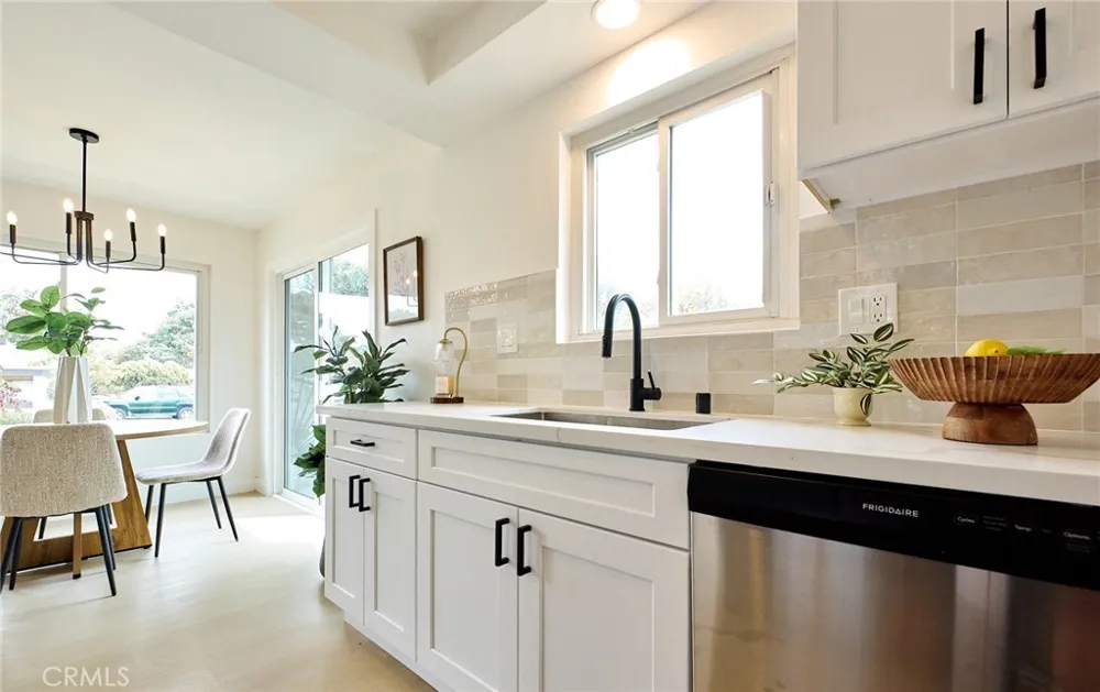 14625 Kingsdale Avenue Lawndale, CA 90260