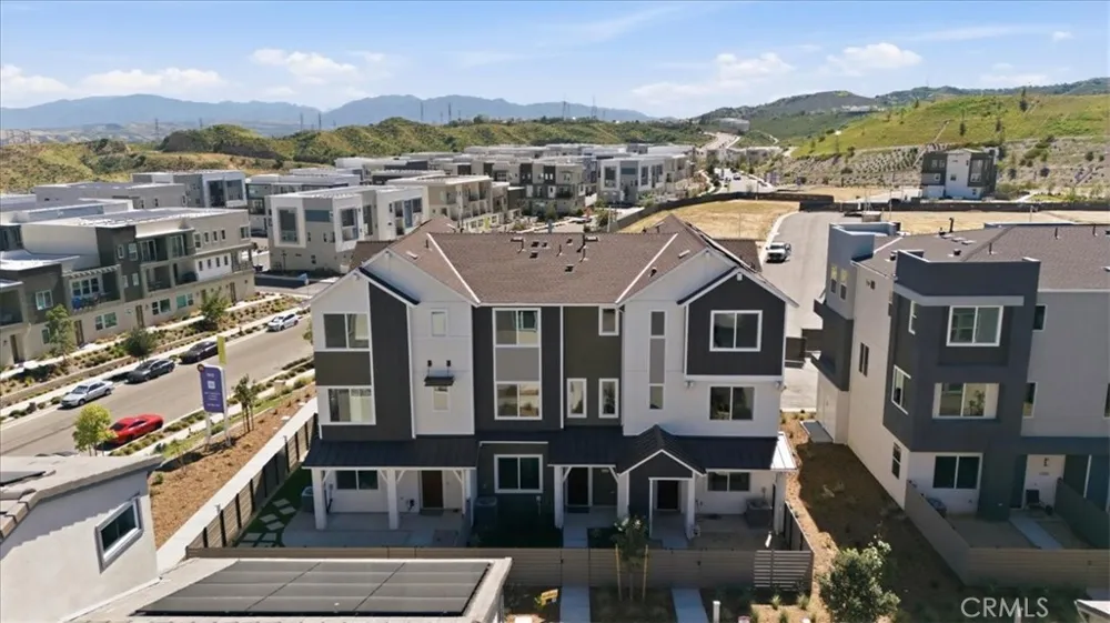 27326 Seven Oaks Lane Valencia, CA 91381