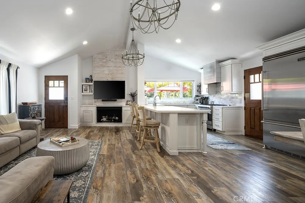 503 Fernleaf Avenue Corona del Mar, CA 92625