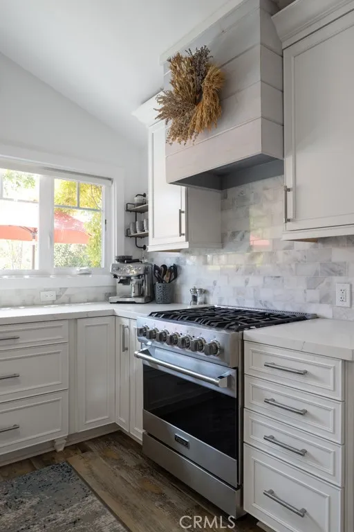 503 Fernleaf Avenue Corona del Mar, CA 92625