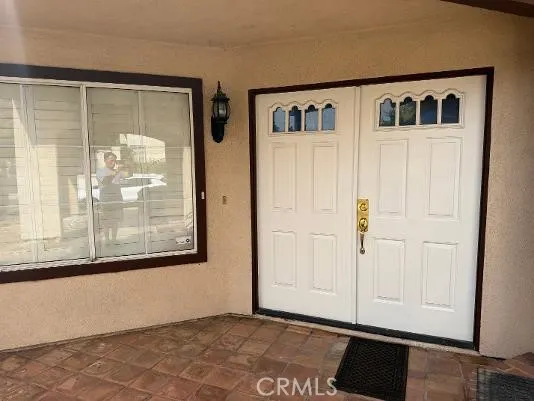7298 Santa Barbara Court Fontana, CA 92336