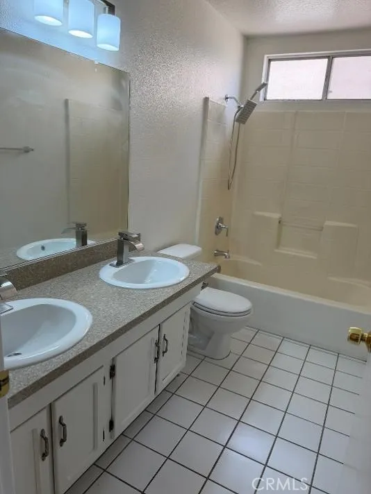 7298 Santa Barbara Court Fontana, CA 92336