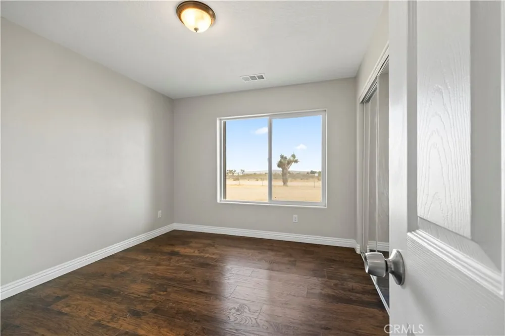 7755 7th Street Phelan, CA 92371