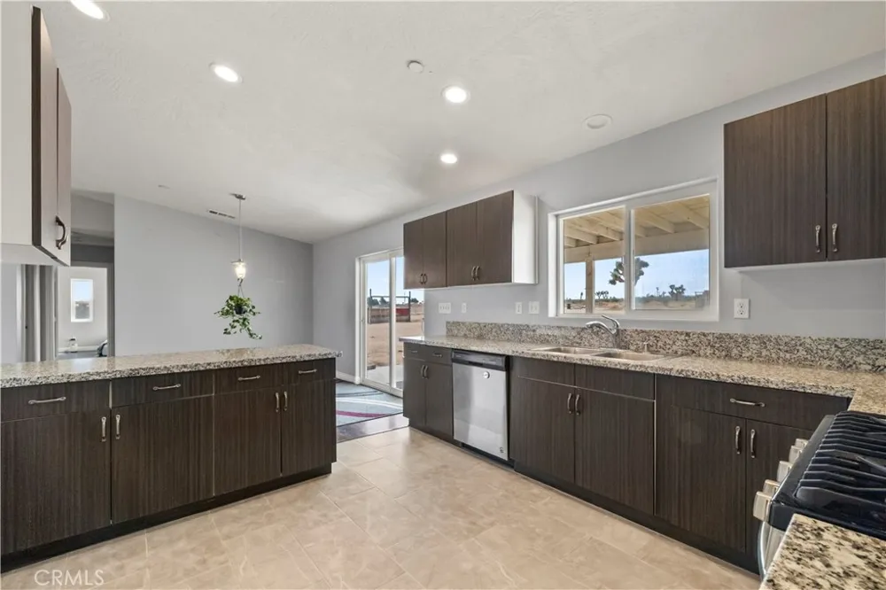 7755 7th Street Phelan, CA 92371