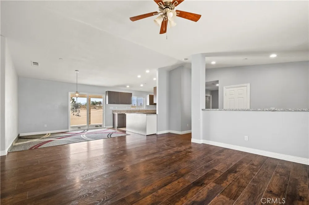 7755 7th Street Phelan, CA 92371